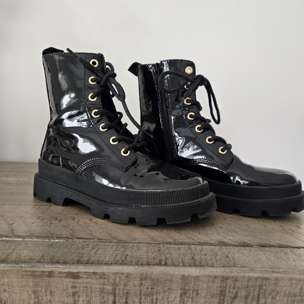 H&M Girls Black Patent Boots